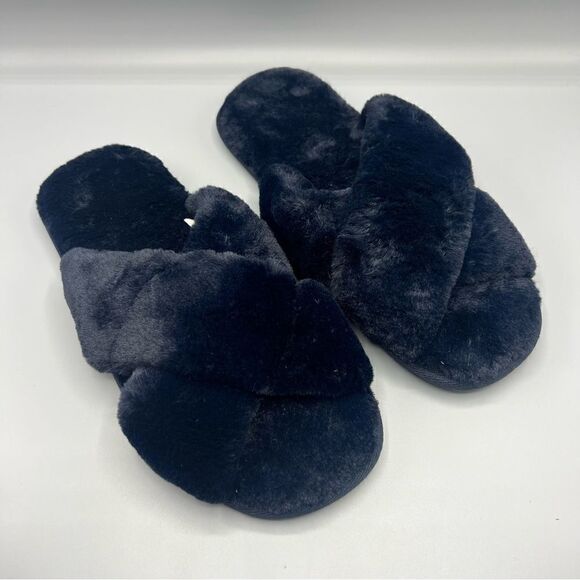 Gap Love Midnight Blue Cross Over Plush Slippers - Picture 5 of 5